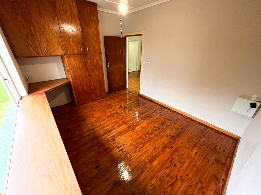 To Let 3 Bedroom Property for Rent in Sunrise On Sea Eastern Cape